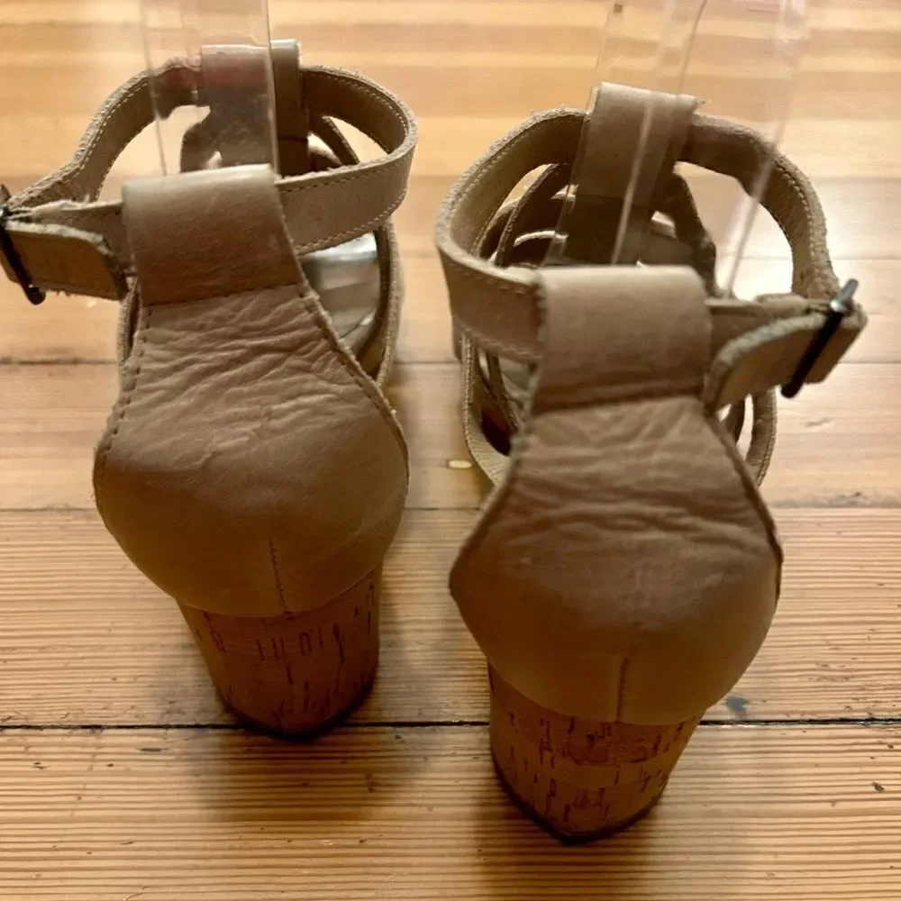 Eileen Fisher Bevy St. Linen stretch wedge sandal heels. Size 8.